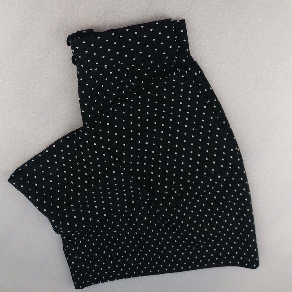 Black Shorts, Vintage Pleated, Wide Leg Shorts, High Waist, High Rise with Pocke - Picture 9 of 9